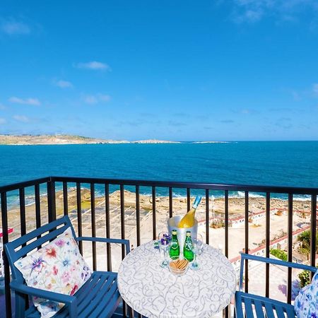 Islet Promenade Seafront Family Apartment With 2 Balconies By Getawaysmalta St. Paul's Bay Dış mekan fotoğraf