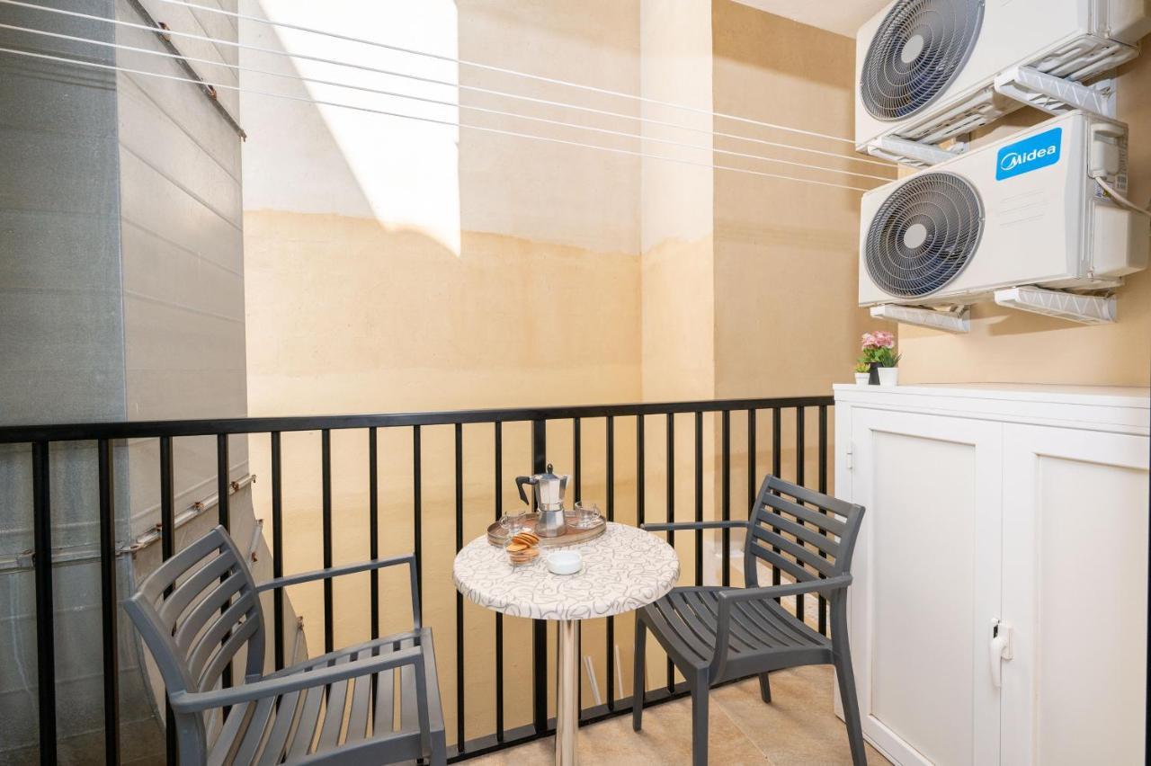 Islet Promenade Seafront Family Apartment With 2 Balconies By Getawaysmalta St. Paul's Bay Dış mekan fotoğraf
